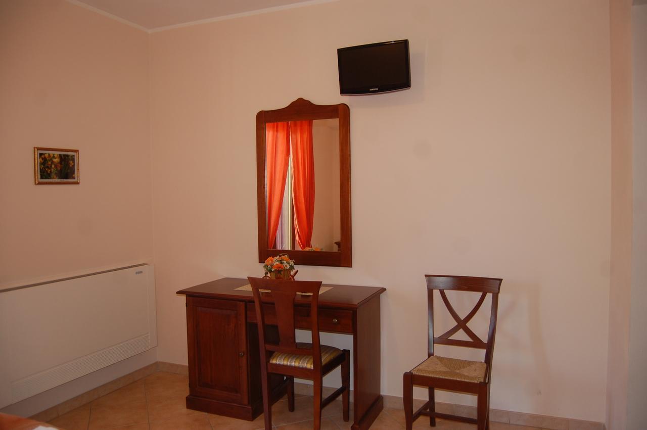 B&B La Tana Dell'Orso Villalago Exterior photo