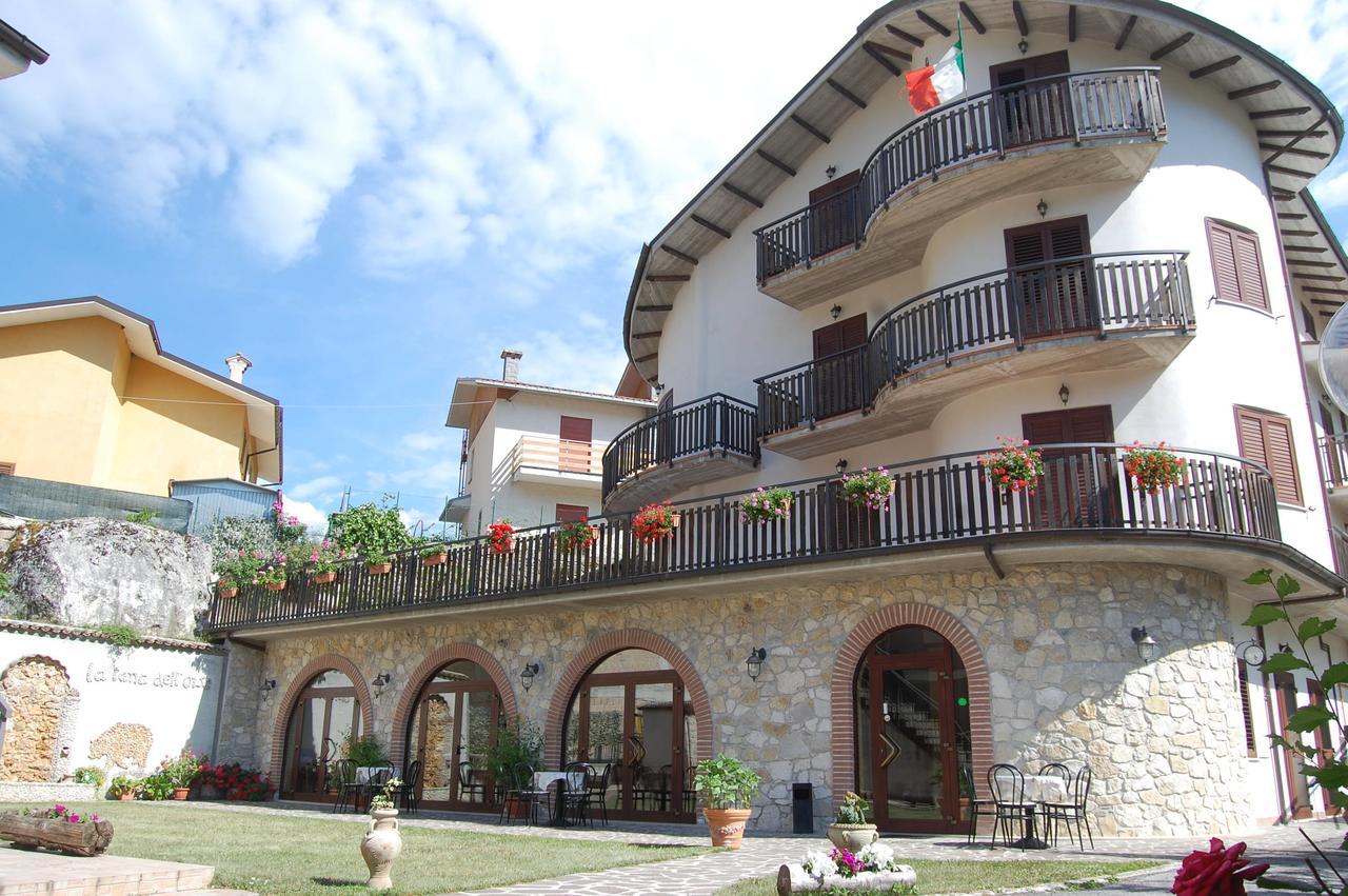 B&B La Tana Dell'Orso Villalago Exterior photo